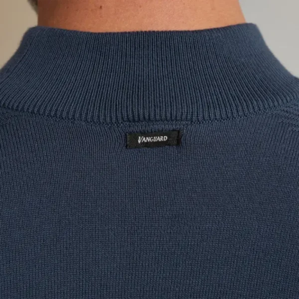 VKW2310306-5116_model_7 Vanguard Trui VKW2310306 Blauw