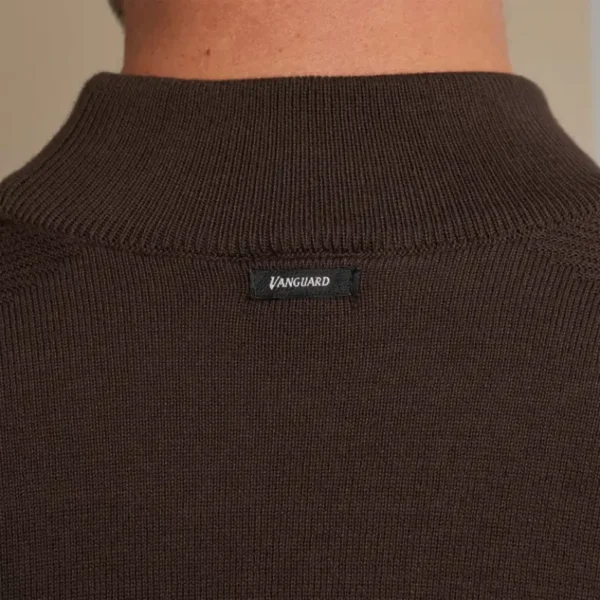 VKW2310306-8080_model_7 Vanguard Trui VKW2310306 Bruin