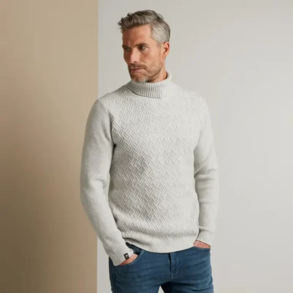 VKW2310307-910_model_1 Vanguard Coltrui VKW2310307 Off-White