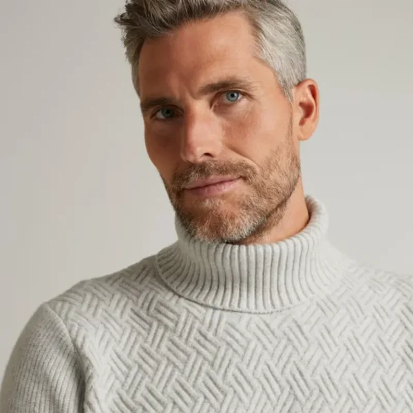 VKW2310307-910_model_4 Vanguard Coltrui VKW2310307 Off-White