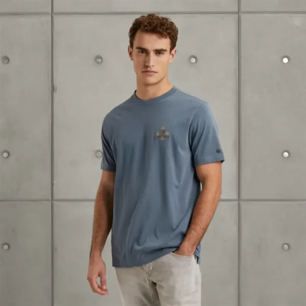 CTSS2403568-5105_model_2 Cast Iron T-Shirt CTSS2403568 Blauw