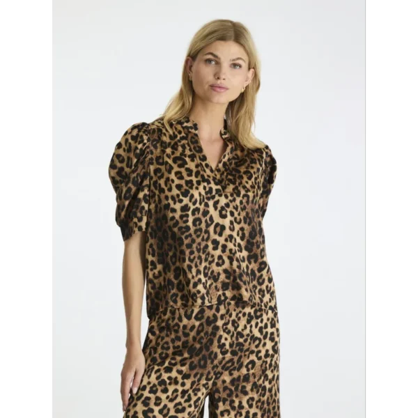 1_6_162931_400_2 Neo Noir Blouse 162931 Roella Leopard