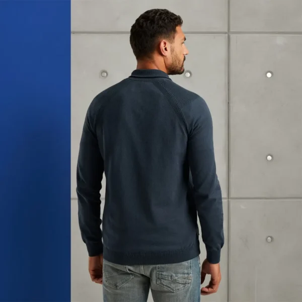 CKW2408304-5442_model_3 Cast Iron Trui CKW2408304 Donkerblauw