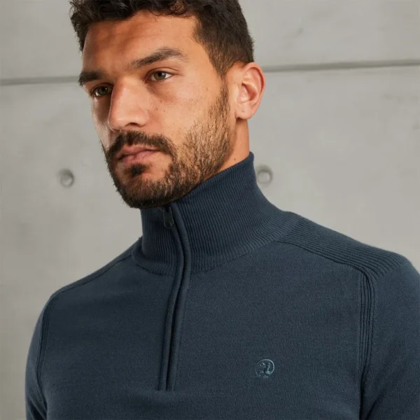 CKW2408304-5442_model_6 Cast Iron Trui CKW2408304 Donkerblauw