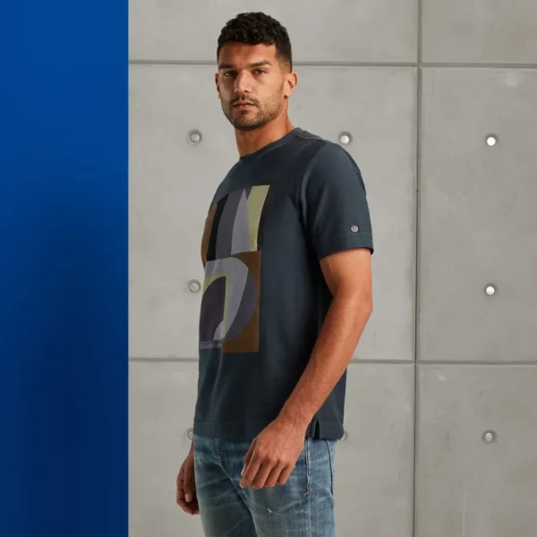 CTSS2408564-5113_model_2 Cast Iron T-Shirt CTSS2408564 Blauw