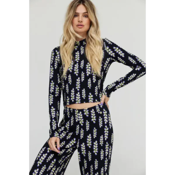 Harper-&-Yve_fall_winter_2024_original_SHOT_0038_0016_02 Harper&Yve Top Jeff AW24T502 Zwart