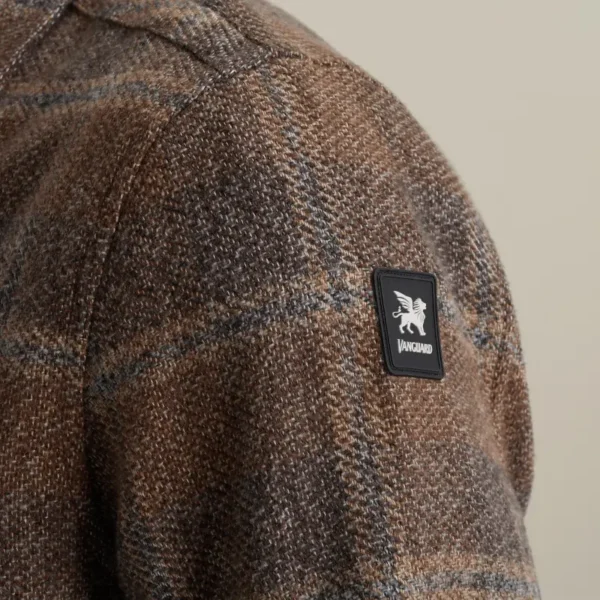 VSI2409228-8292_model_5 Vanguard Overshirt VSI2409228 Bruin