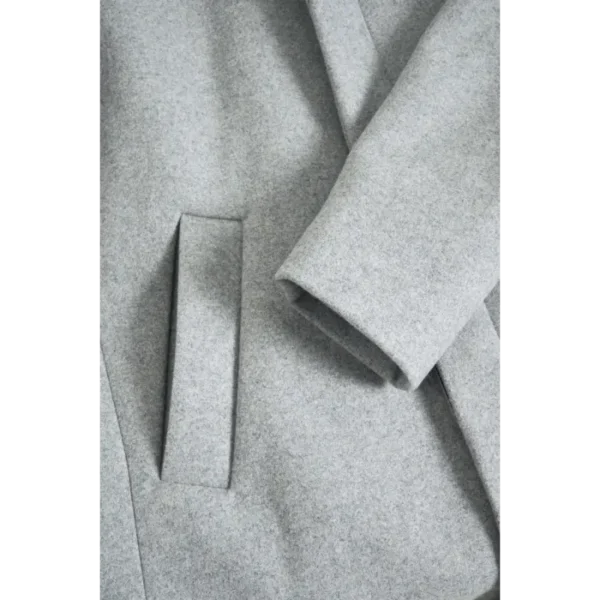 30203845_300272_330 (1) Matinique Jas 30203845 Licht Grijs