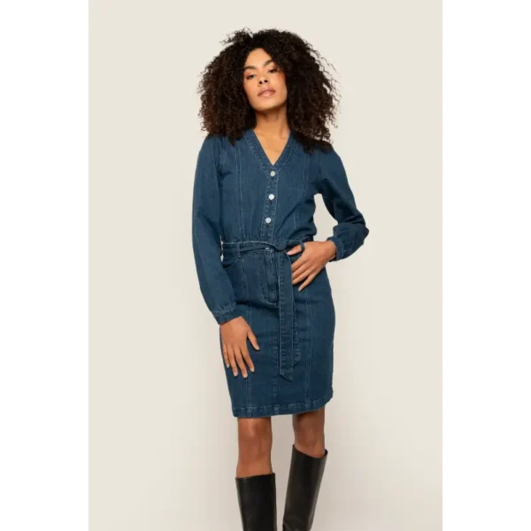 Freebird-Ico_winter-2024_1775_Daphne-Denim-Midblue-24-3_2 Freebird Jurk Daphne Denim