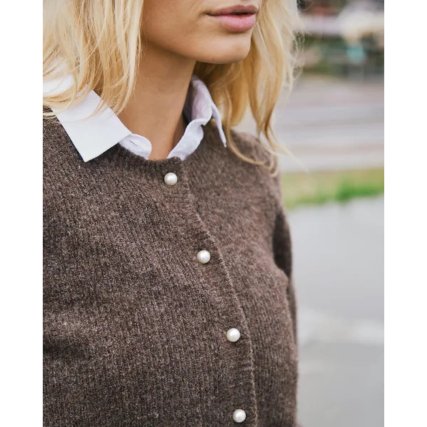 1_6_162242_205_6 Neo Noir Vest 162242 Nuna Bruin