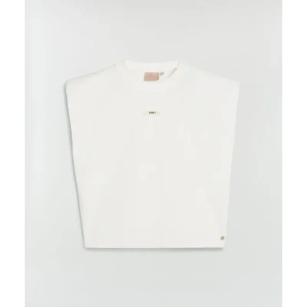 sue_off-white_jv-2501-1111-033_spring-25-drop-1_still_201 Josh V T-Shirt Sue JV-2501-1111 Off-White