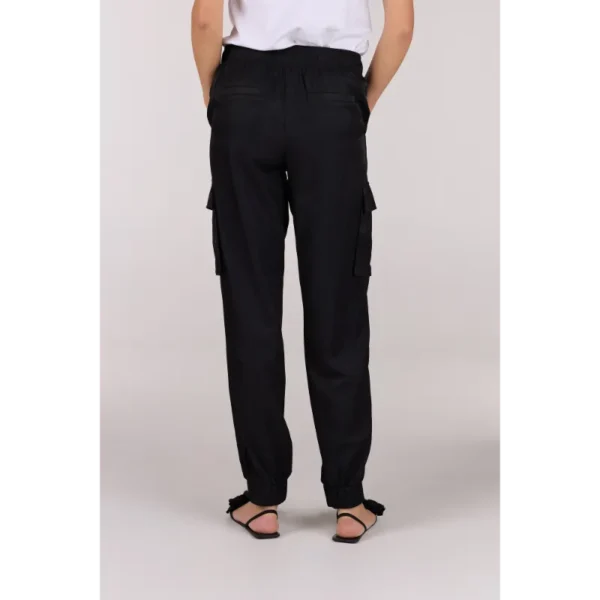 JANSEN-Amste_spring_summer_2025_original_LAUREN SS25_black_05 Jansen Amsterdam Broek Lauren SS25 Zwart