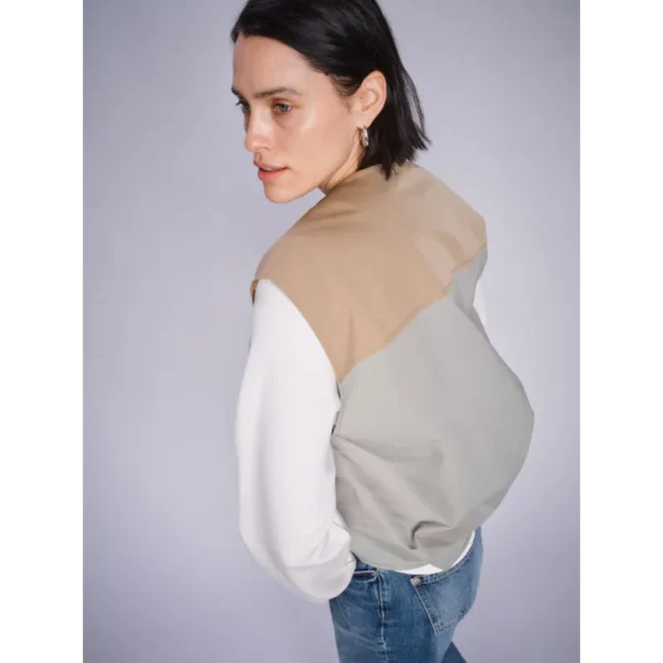 MOS-MOSH_spring_summer_2025_original_167980 829 MMKura Waistcoat Shadow - 168530 180 MMAbello OLS Basic Sweatshirt Ecru - 170030 493 MMAdeline Cut Jeans Mid Blue_1 Mos Mosh Gilet MMkura 167980 Groen