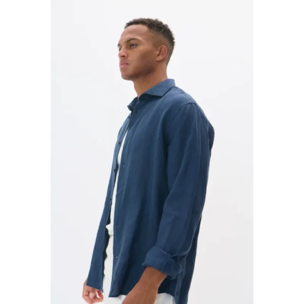 30205841_194011_360 Matinique Overhemd MAmarc 30205841 Donkerblauw