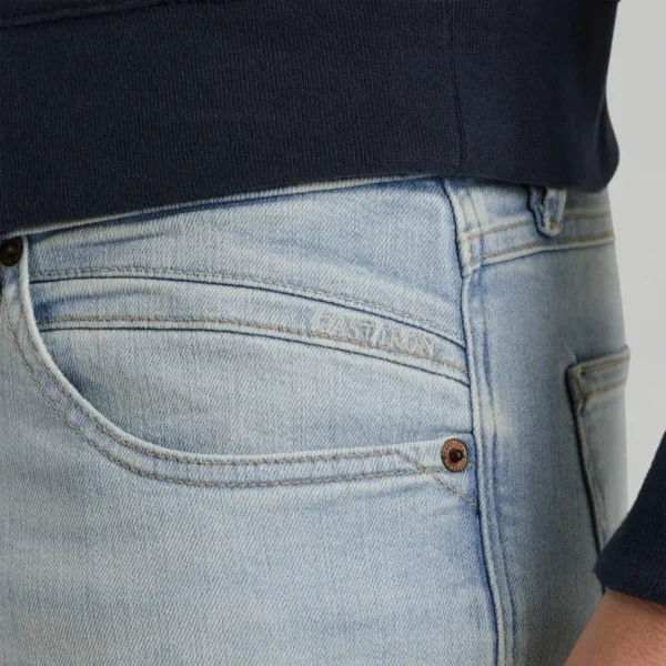 CTR2502705-SBS_model_5 Cast Iron Jeans Shiftback Tapered ctr2502705 Summer Blue