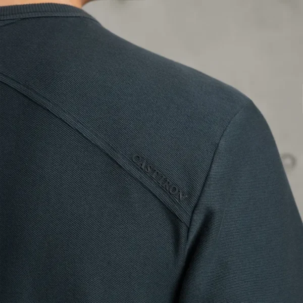 CTSS2502554-5442_model_6 Cast Iron T-Shirt ctss2502554 5442 Seas Storm