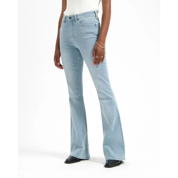 Kuyichi_SpringSummer-2025_468_25105217_3 Kuyichi Jeans Lisette Flare 25105217 Overdye Blauw