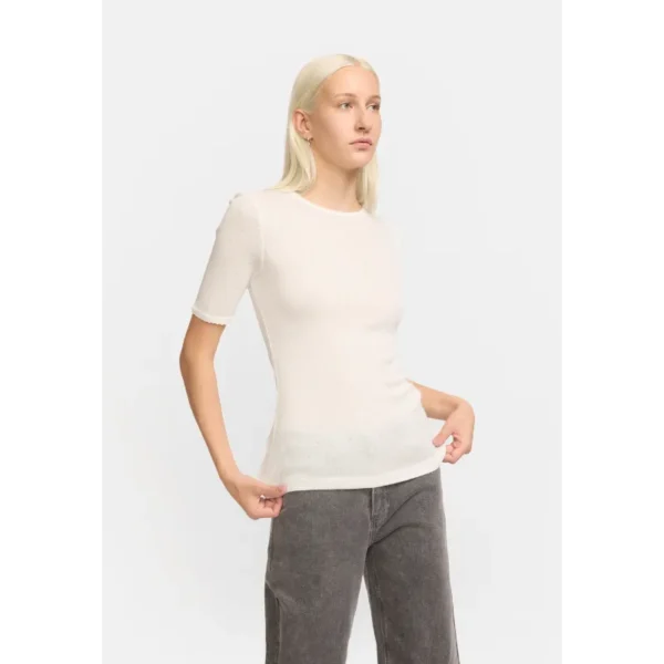 SR225-305 - 002 Snow White - Extra 1 Soft Rebels Top sr225-305 SROdell Off-White