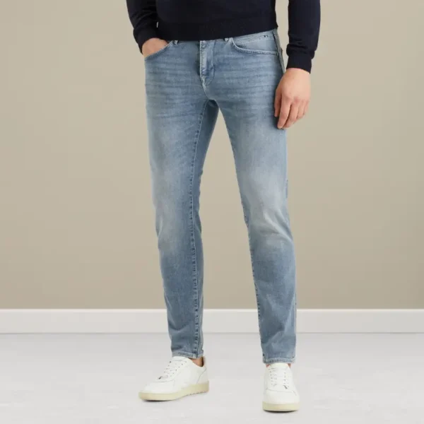 VTR912-NBL_model_2 Vanguard Jeans vtr912-nbl Blauw