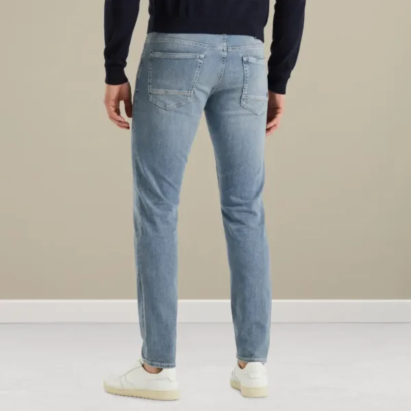 VTR912-NBL_model_3 Vanguard Jeans vtr912-nbl Blauw