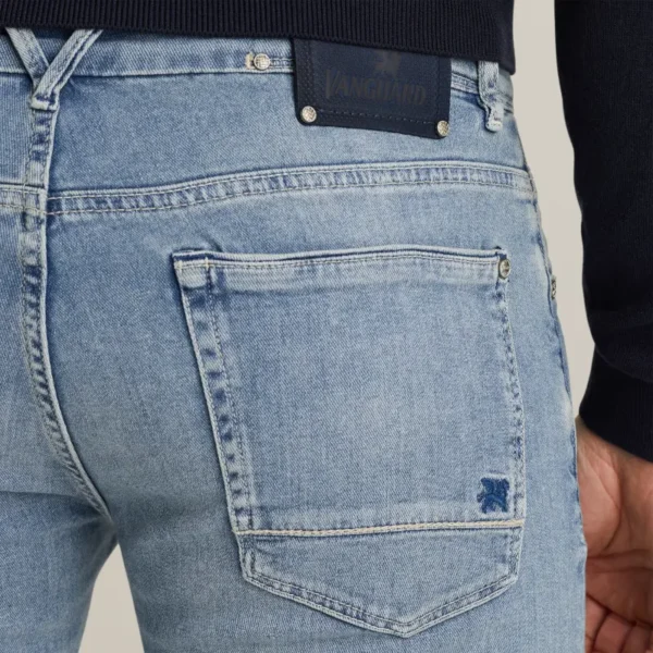 VTR912-NBL_model_7 Vanguard Jeans vtr912-nbl Blauw