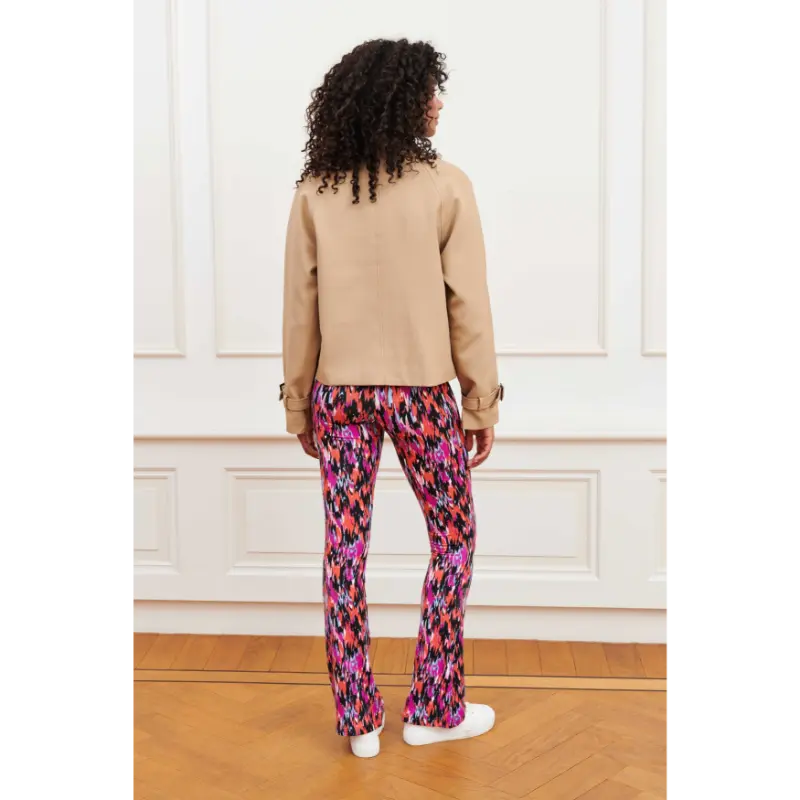 Lofty Manner jas Siem in beige, achteraanzicht op model
