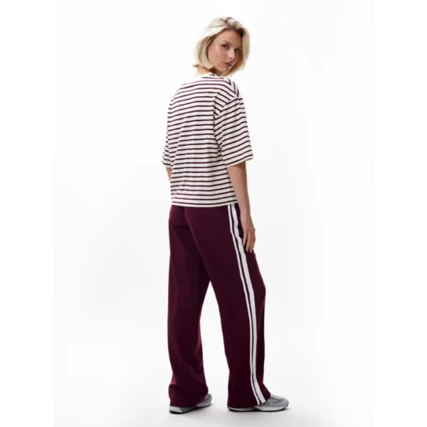 Catwalk-Junk_Fall-2025_749_2503020203_4 Catwalk Junkie T-shirt 2503020203 749 Winetasting