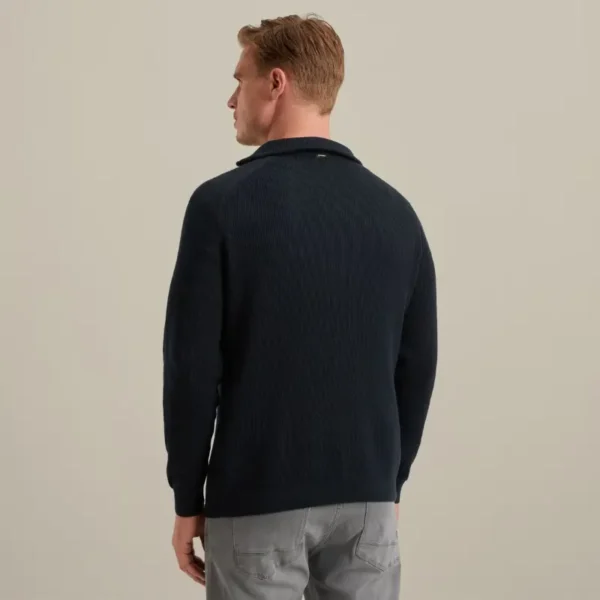 VKW2508307-5073_model_3 Vanguard Trui VKW2508307 5073 Sky Captain