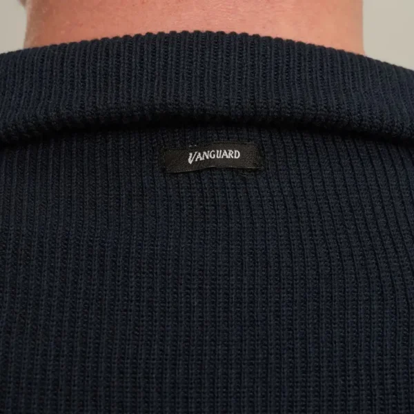 VKW2508307-5073_model_6 Vanguard Trui VKW2508307 5073 Sky Captain