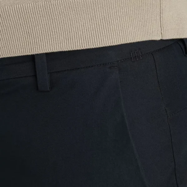 VTR2508641-5281_model_5 Vanguard Broek VTR2508641 5281 Salute