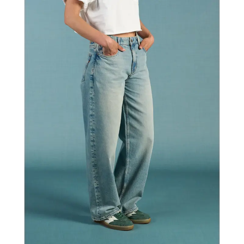 Kuyichi Jeans Lucy Loose 25205215 291 Vintage Blue291-207-5 Kuyichi Jeans Lucy Loose 25205215 291 Vintage Blue