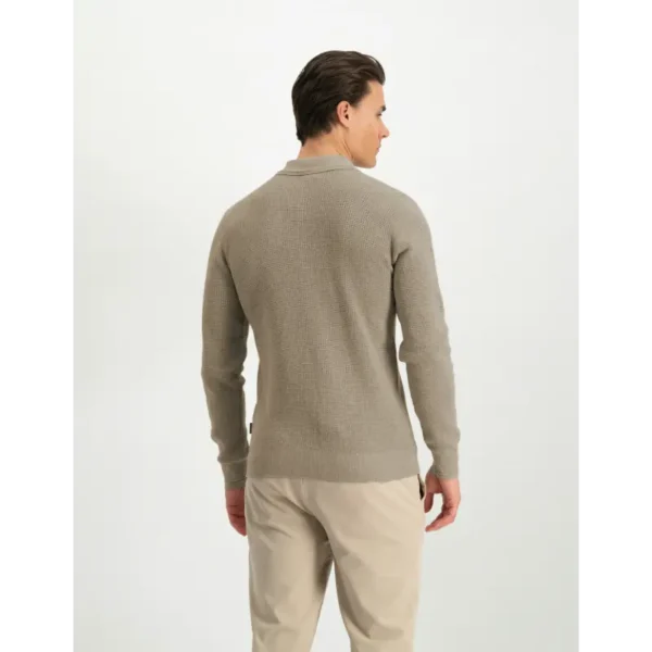 Saint-Steve_AW24_50004-taupe-mel_230521_2 Saint Steve Polo Sander 230521 20006 Sand Melange