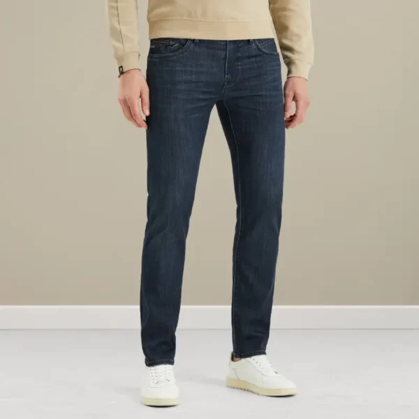 VTR850-SIT_model_2 Vanguard Jeans VTR850-SIT Steel Indigo Blauw