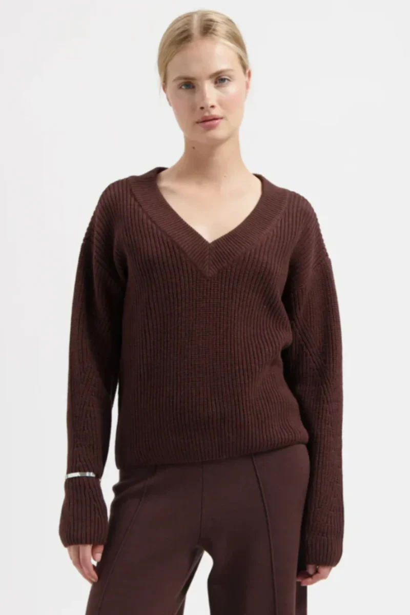 Eva bruin 2 Avec Elan Trui 240568 Anna 50001 Bruin