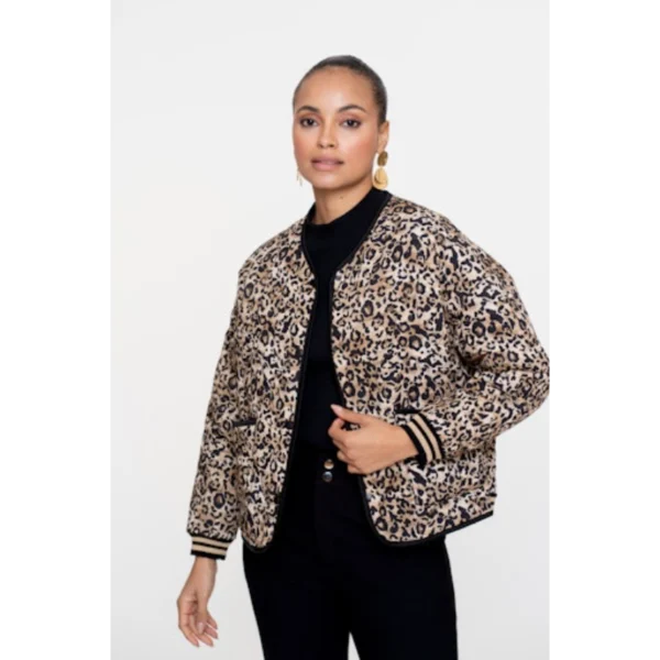 Geisha-Fashi_winter-2025_999_55538-70 Geisha Jasje 55538-70 Beige/Bruin Dessin