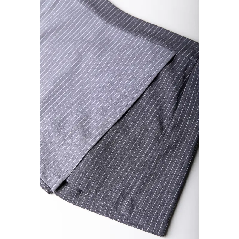 WS317166-211-13-30 Colourful Rebel Short WS317166 211 Grey