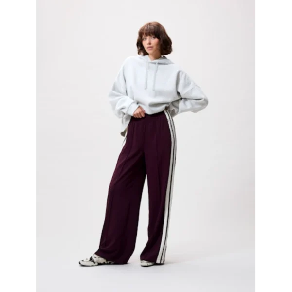 Catwalk-Junk_Winter-2025_749_2504023005_3 Catwalk Junkie Broek 2504023005 Winetasting