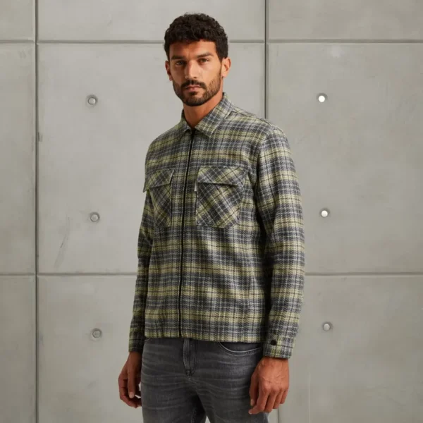 CSI2511272-5277_model_2 Cast Iron Overshirt CSI2511272 5277 Grijs