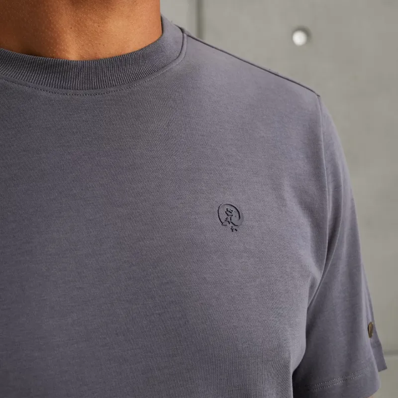 CTSS2511572-5277_model_4 Cast Iron T-Shirt CTSS2511572 5277 Grijs