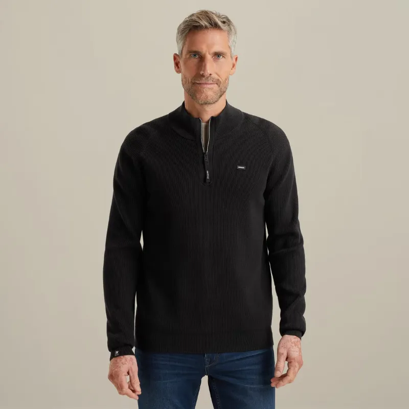 VKW2510332-9141_model_2 Vanguard Trui VKW2510332 9141 Zwart