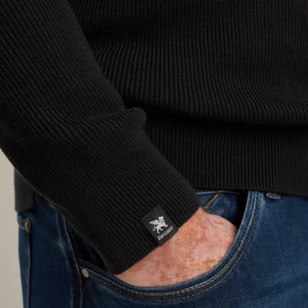 VKW2510332-9141_model_5 Vanguard Trui VKW2510332 9141 Zwart