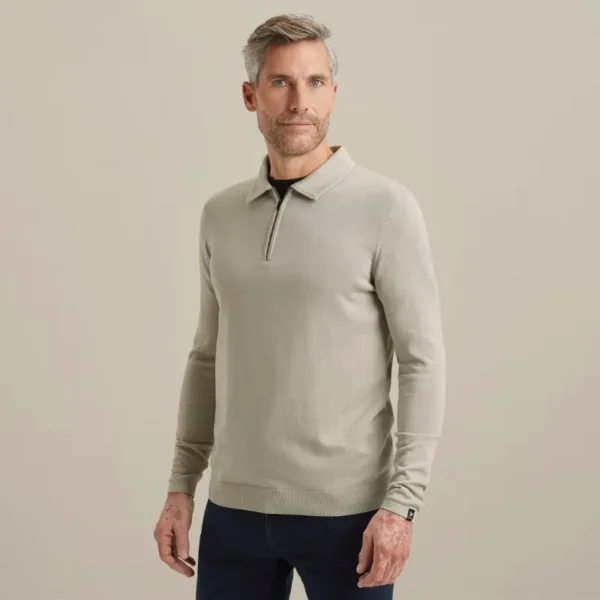 VPS2511810-9048_model_2 Vanguard Trui VPS2511810 9048 Zand