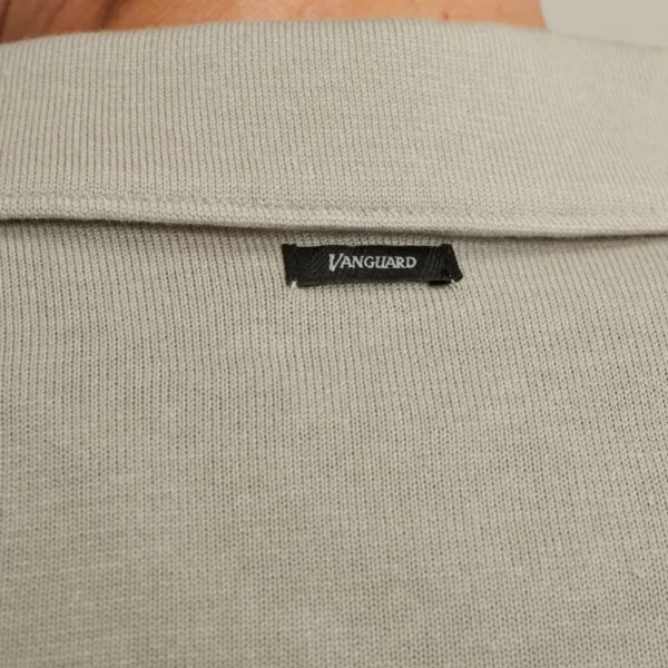 VPS2511810-9048_model_6 Vanguard Trui VPS2511810 9048 Zand