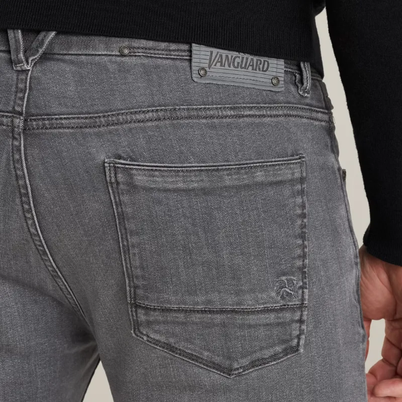 VTR515-GMD_model_6 Vanguard V7 Jeans VTR515-GMD Grijs