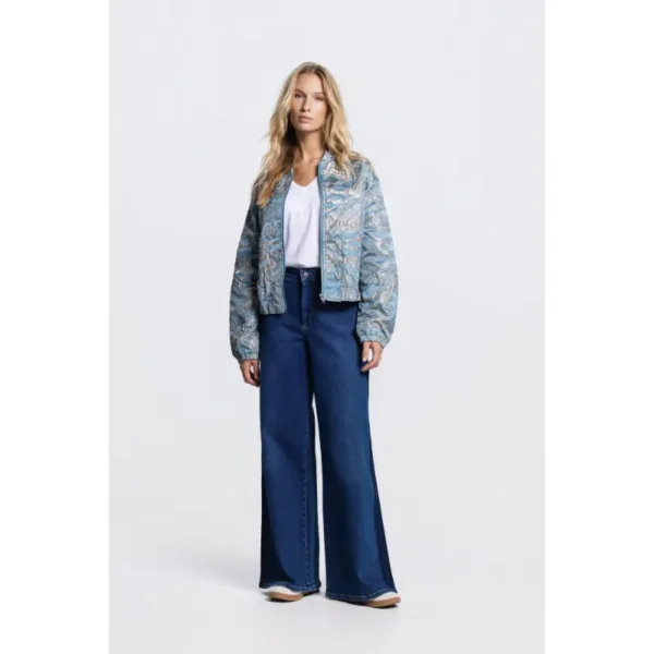 JANSEN-Amste_Zomer-26_750_QWEN-SS26_7 Jansen Amsterdam Jasje Qwen 750 Aquamarijn