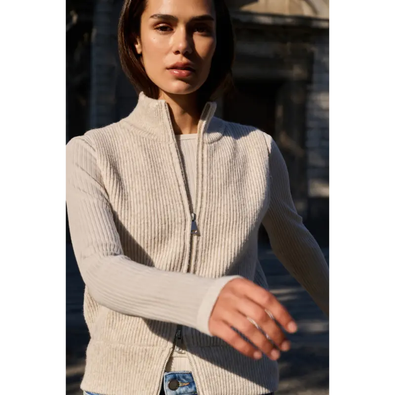 L_26S_01-311123-601_01111_01-010142-601_990402_01-709348-601_10002-009-72650 Yaya Vest 01-010142-601 990402 Grijs