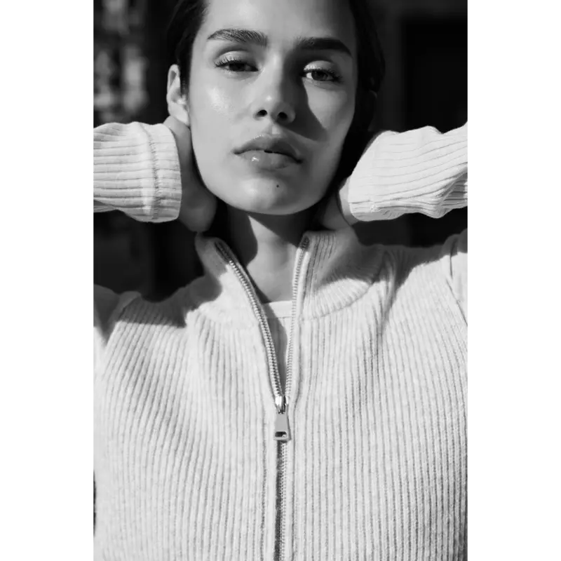 L_26S_01-311123-601_01111_01-010142-601_990402_01-709348-601_10002-009-72722 Yaya Vest 01-010142-601 990402 Grijs