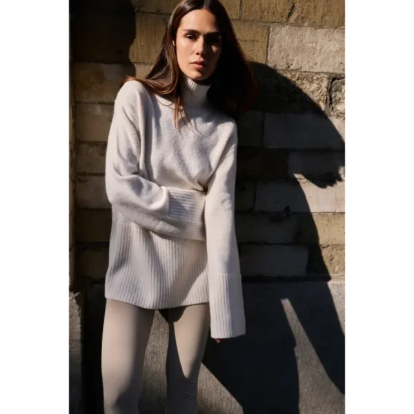 L_26S_01-339013-601_51306_01-000545-601_10002-014-73118 Yaya Sweater 01-000545-601 10002 Off-White