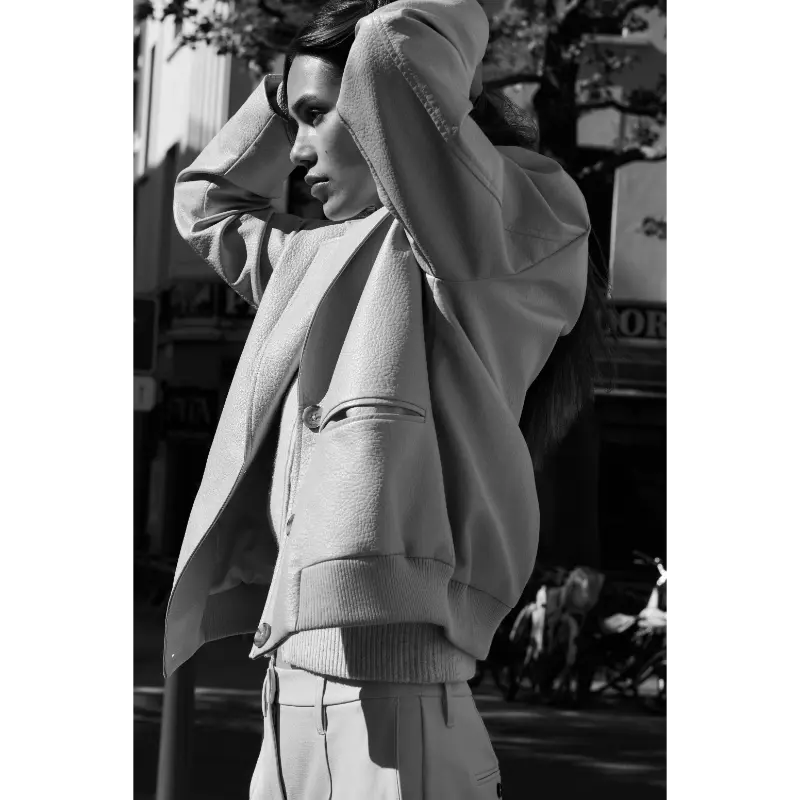 L_26S_01-709348-601_10002_02-009068-601_51306_01-010142-601_990402-001-73484 Yaya Vest 01-010142-601 990402 Grijs