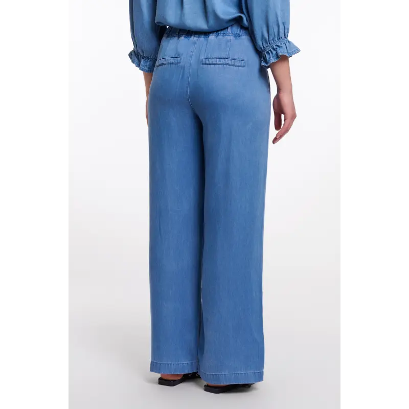 Rino&Pelle_SS26_11024_AnetteRegular.7002621_2 Rino & Pelle Broek Anette 7002621 11024 Washed Blue